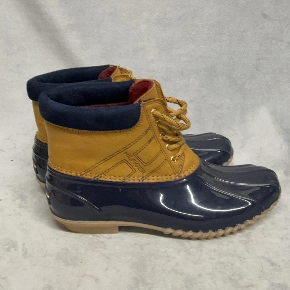 Tommy Hilfiger Boots Mens Size 9 Blue Tan Duck Snow Waterproof Ankle TWHENREE2